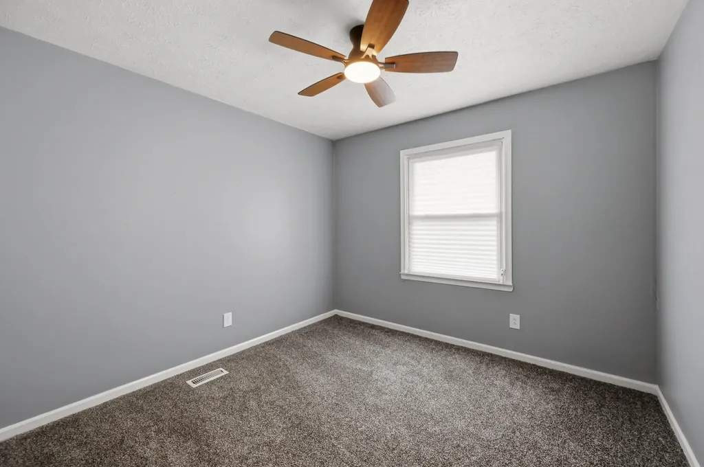 104 Crouch Lane Irvine KY 40336