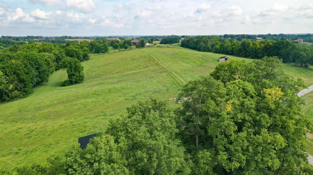 1679 Pleasant Spring Road Carlisle KY 40311