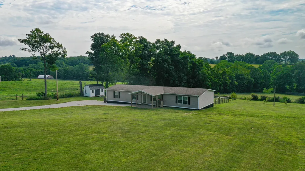 1679 Pleasant Spring Road Carlisle KY 40311