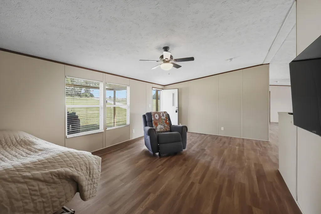 1679 Pleasant Spring Road Carlisle KY 40311