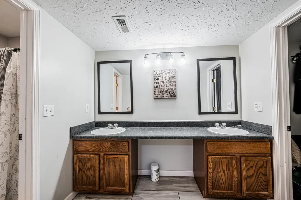 1575 Blue Level Providence Road Rockfield KY 42274