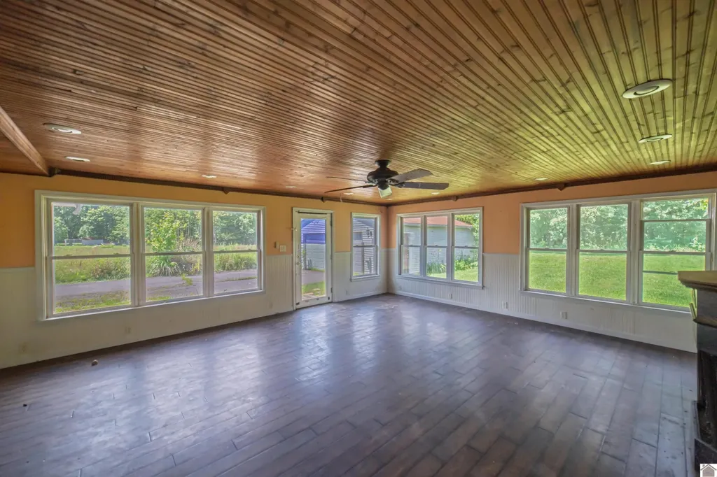 312 Anita Lane Ledbetter KY 42058