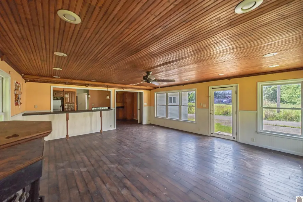 312 Anita Lane Ledbetter KY 42058