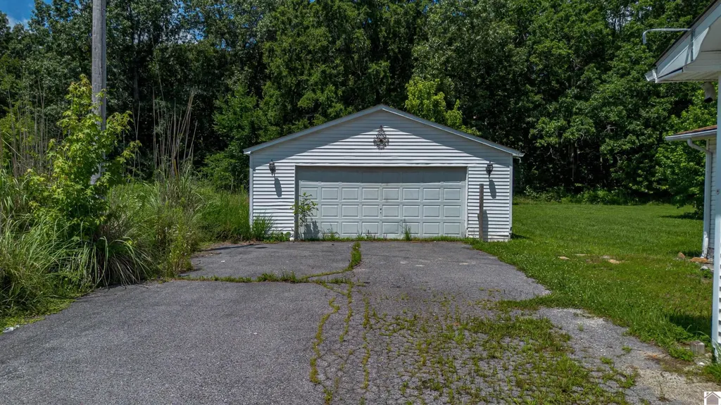 312 Anita Lane Ledbetter KY 42058