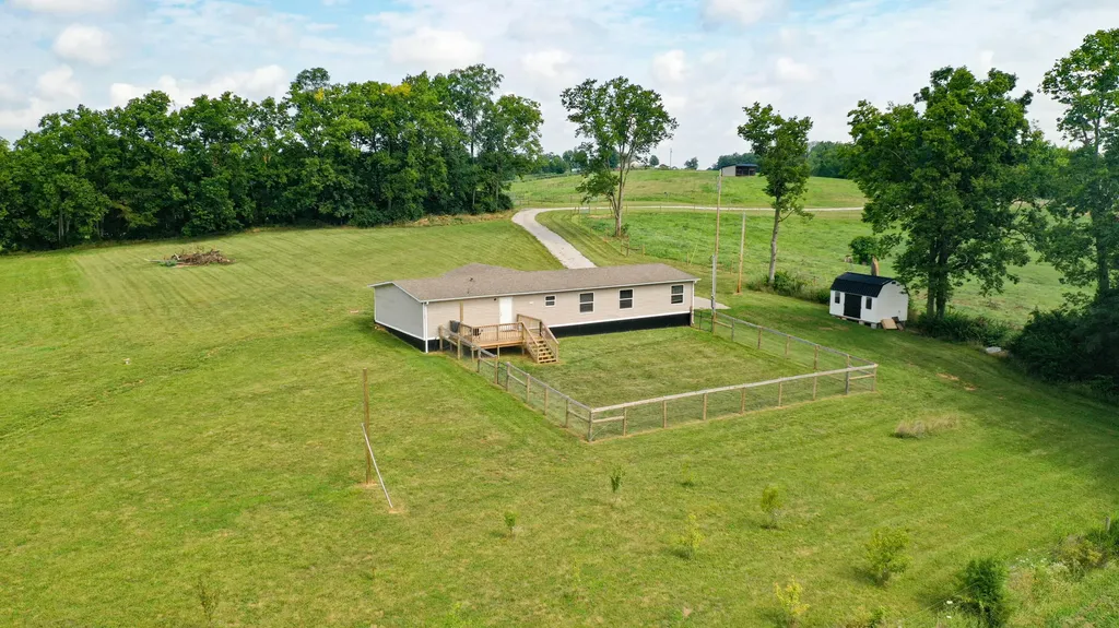 1679 Pleasant Spring Road Carlisle KY 40311