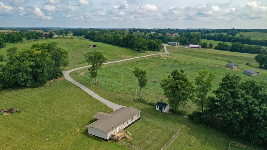 1679 Pleasant Spring Road Carlisle KY 40311