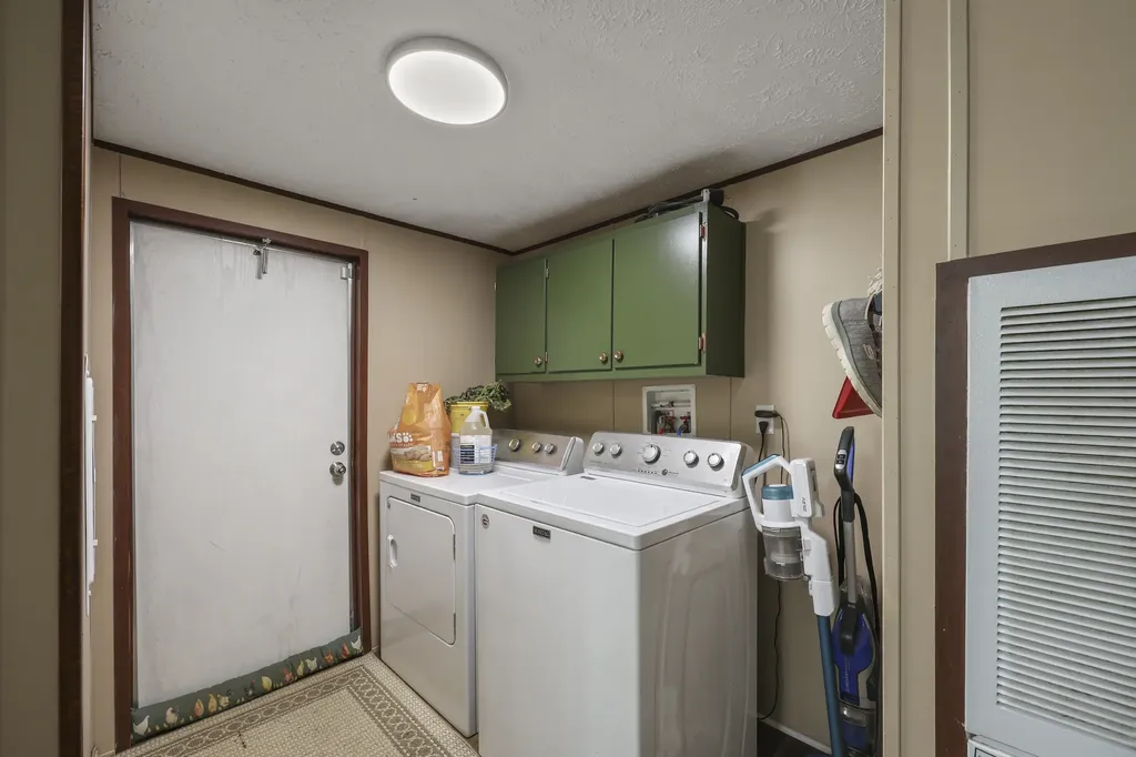 1679 Pleasant Spring Road Carlisle KY 40311