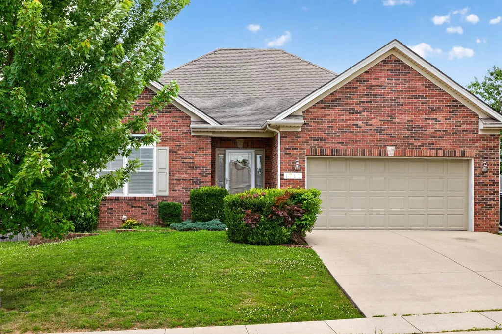 1717 Betty's Court Lexington KY 40505