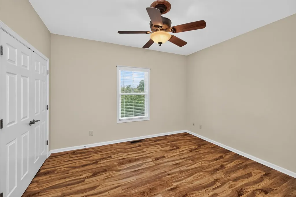 1717 Betty's Court Lexington KY 40505