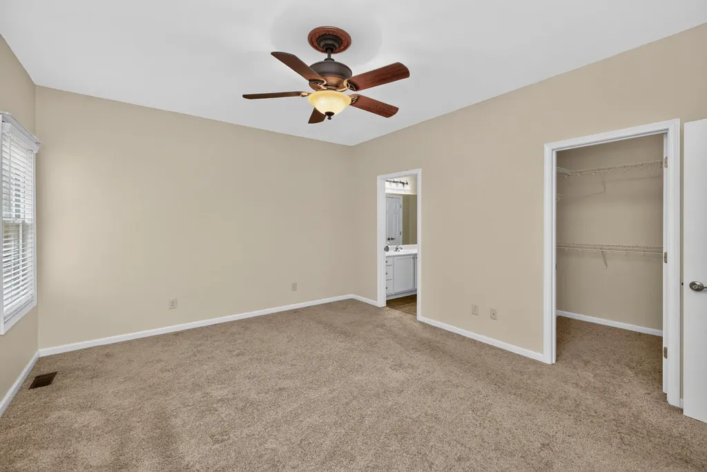 1717 Betty's Court Lexington KY 40505