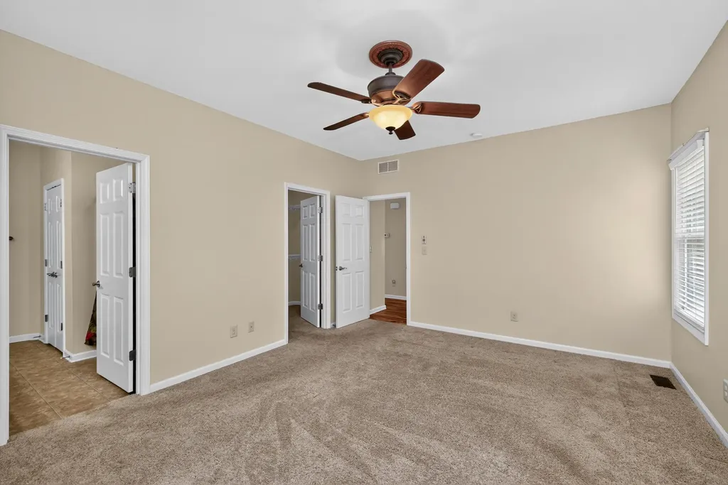 1717 Betty's Court Lexington KY 40505