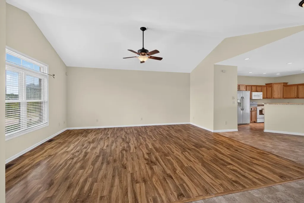 1717 Betty's Court Lexington KY 40505