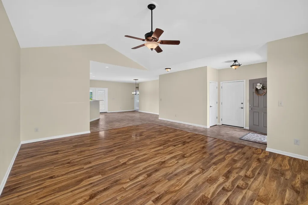 1717 Betty's Court Lexington KY 40505