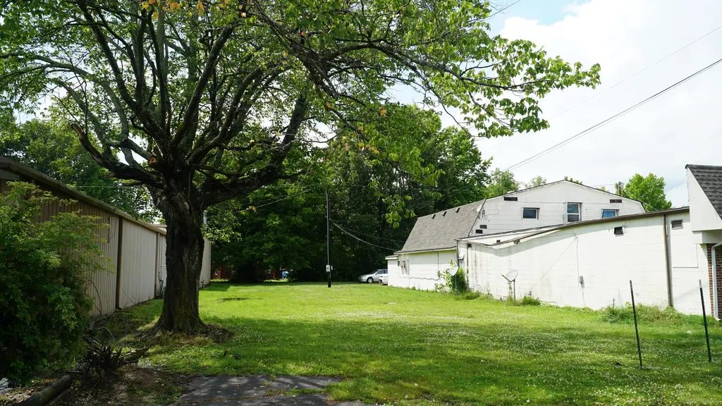320 Main Street Benton KY 42025
