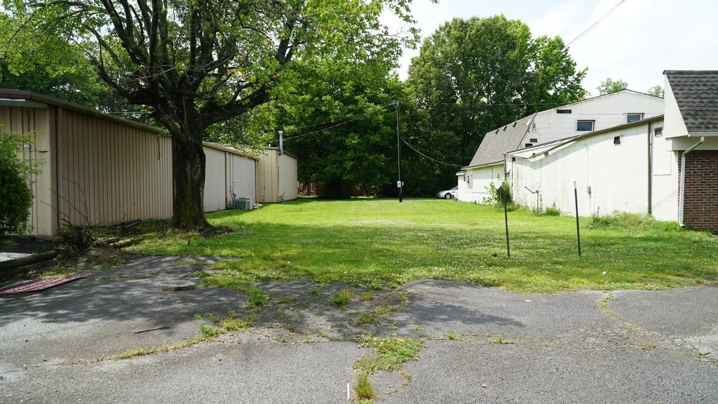 320 Main Street Benton KY 42025
