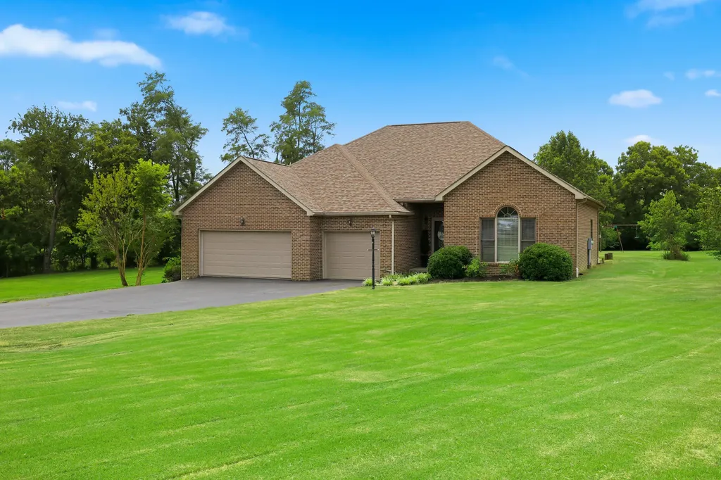 306 Sapphire Court Mt Sterling KY 40353