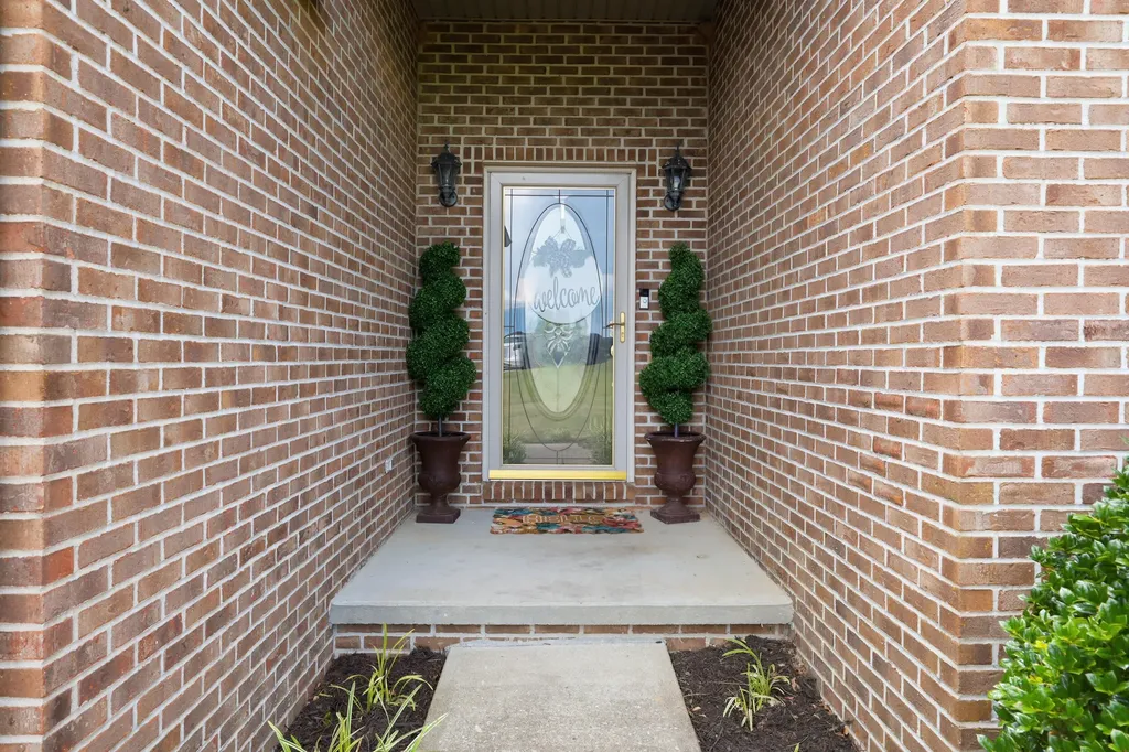 306 Sapphire Court Mt Sterling KY 40353