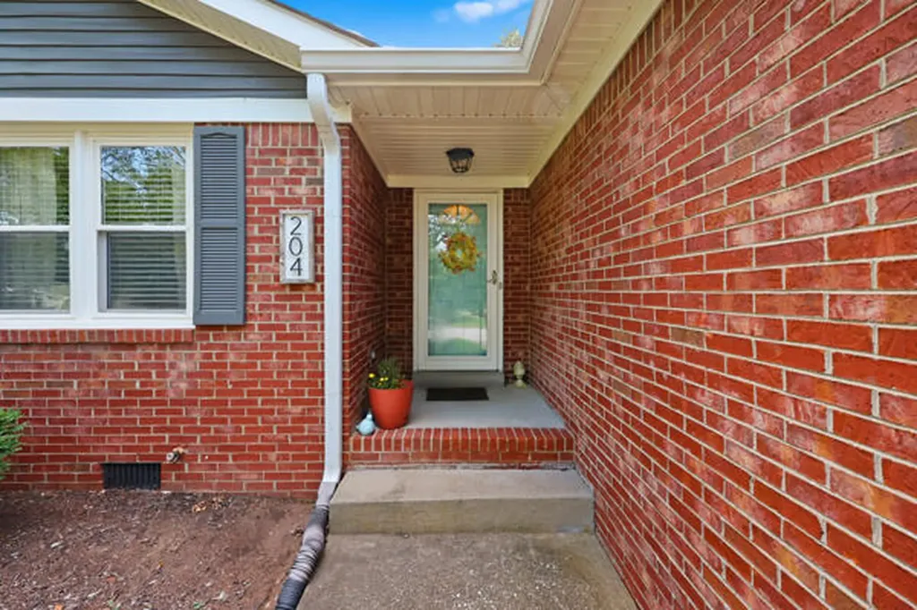 204 Setti Place Road Versailles KY 40383