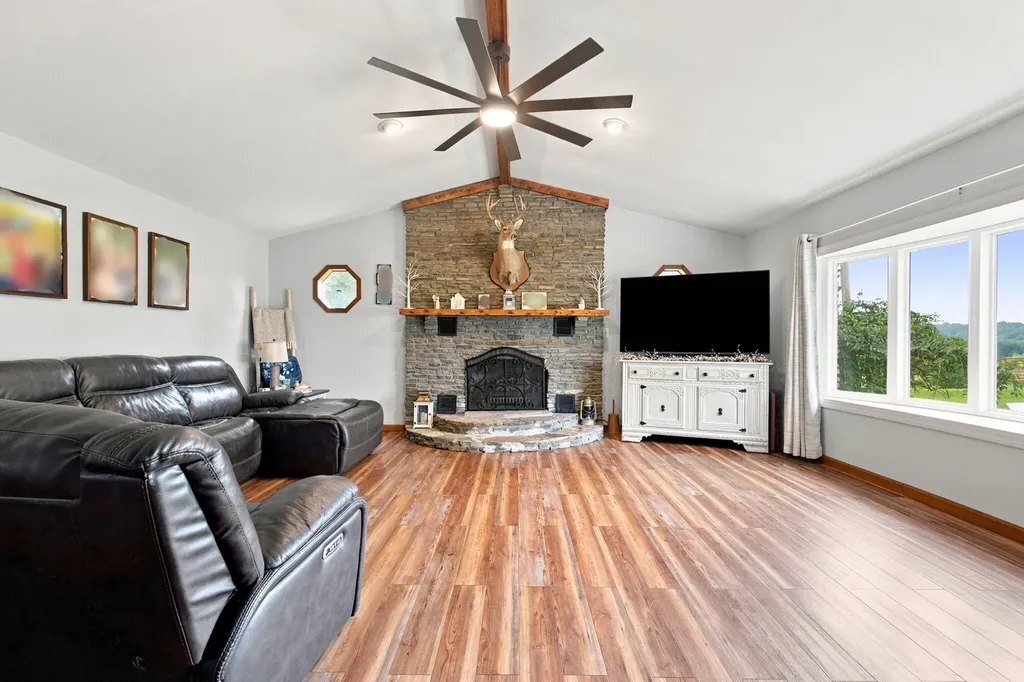 3245 State Highway 1284 Cynthiana KY 41031