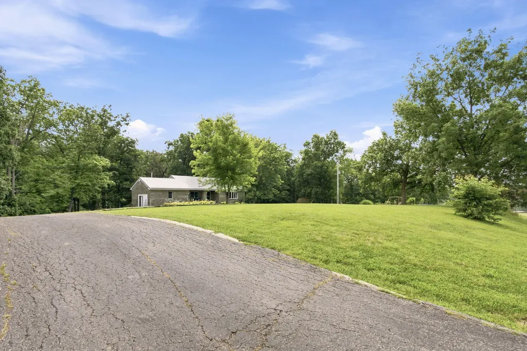 3245 State Highway 1284 Cynthiana KY 41031