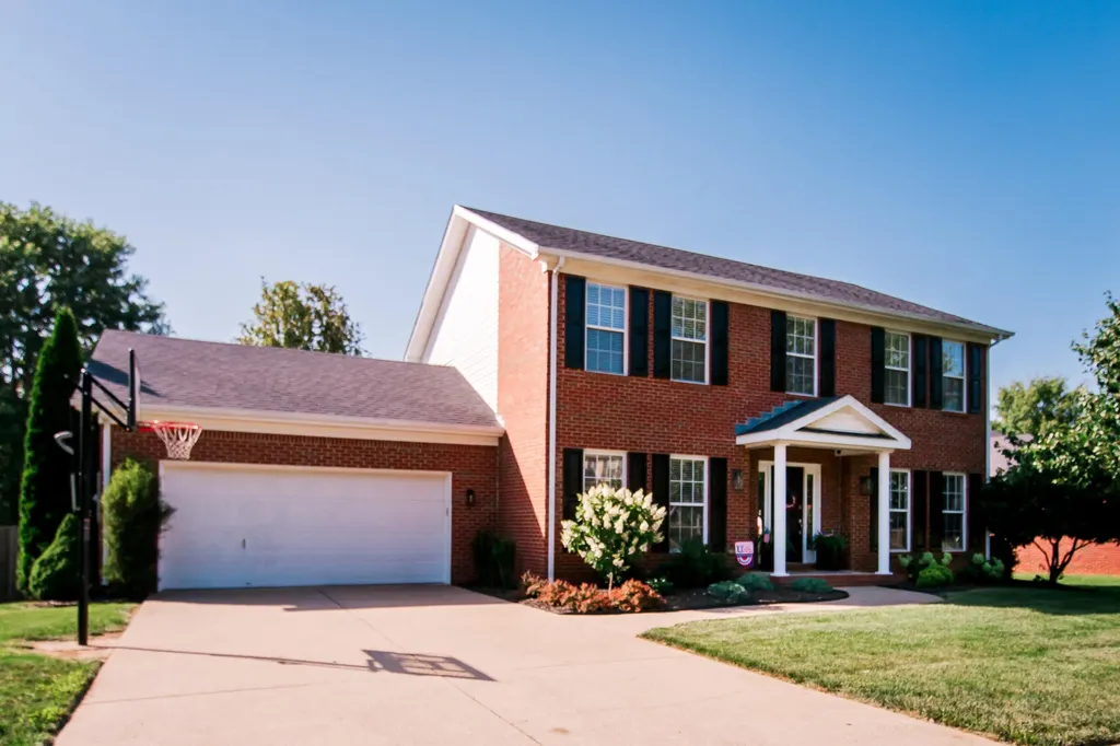308 S Hill Road Versailles KY 40383