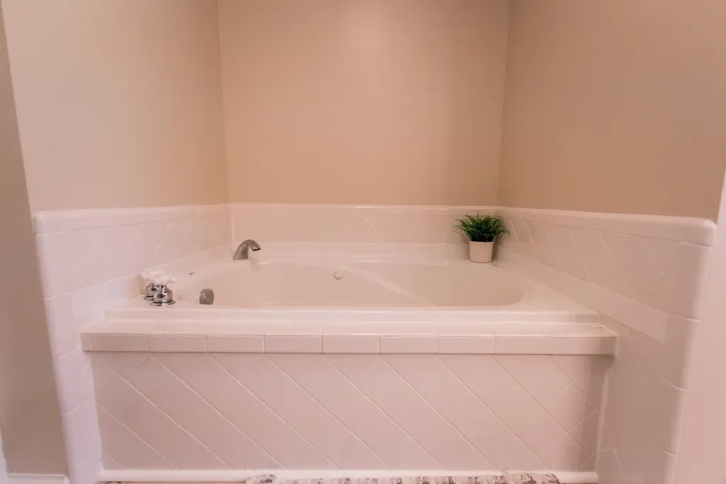 308 S Hill Road Versailles KY 40383
