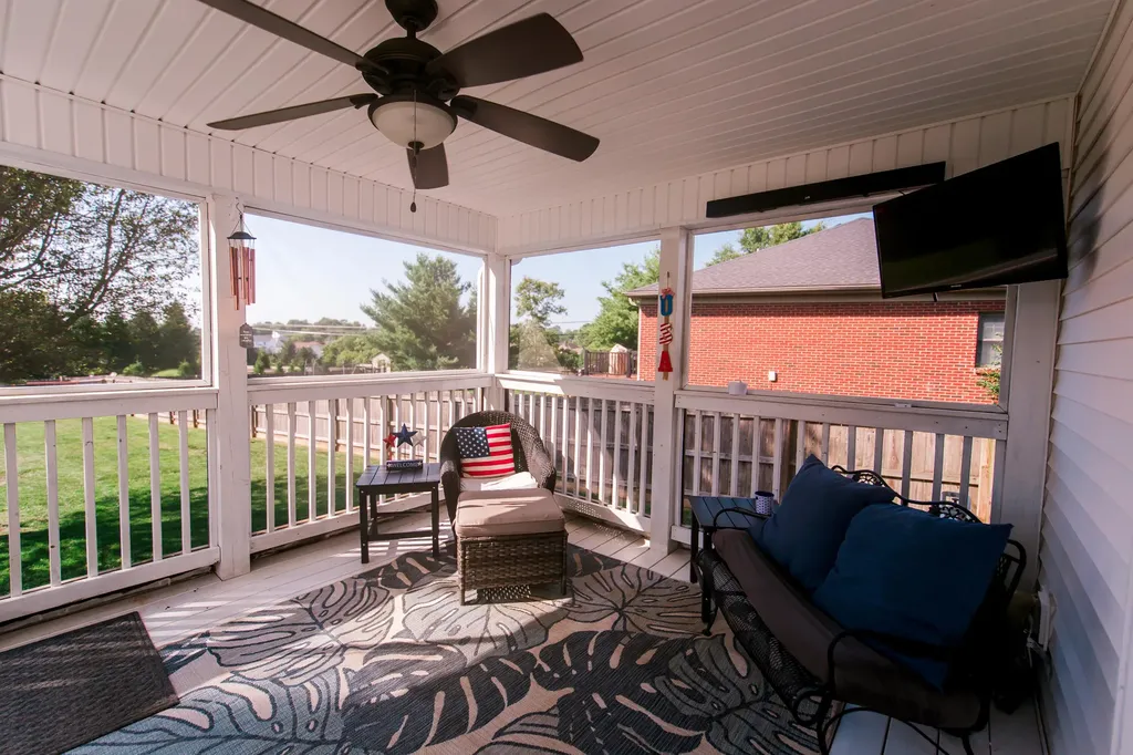 308 S Hill Road Versailles KY 40383