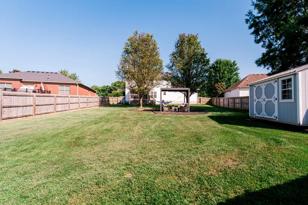 308 S Hill Road Versailles KY 40383