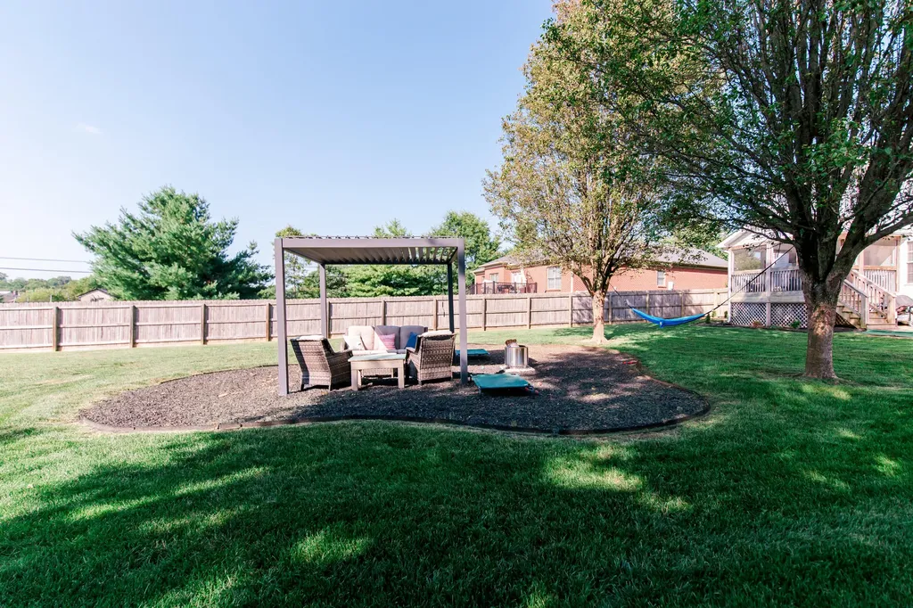 308 S Hill Road Versailles KY 40383