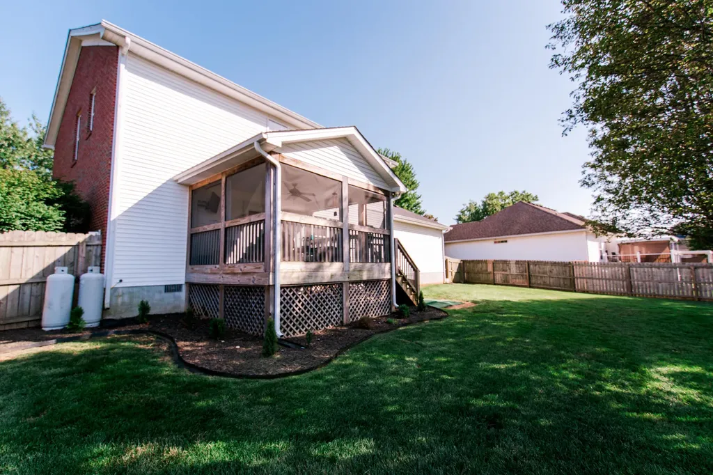 308 S Hill Road Versailles KY 40383