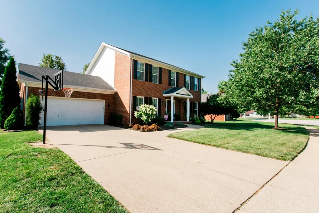 308 S Hill Road Versailles KY 40383