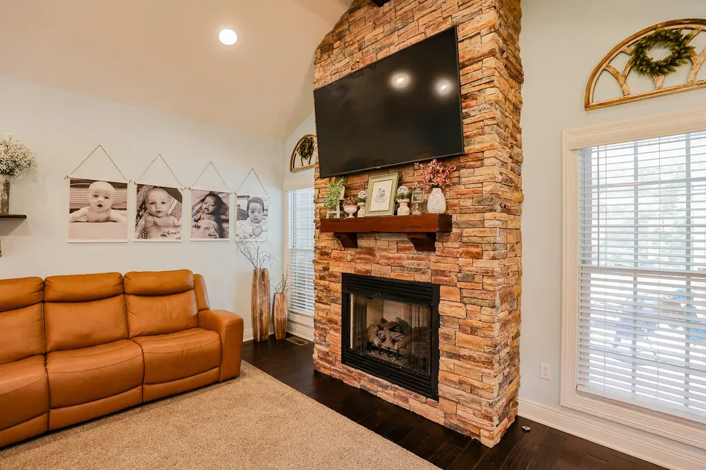 157 Alben Drive Benton KY 42025