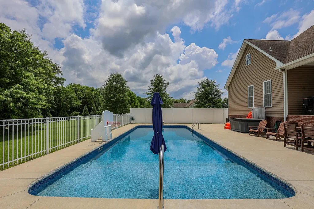 157 Alben Drive Benton KY 42025
