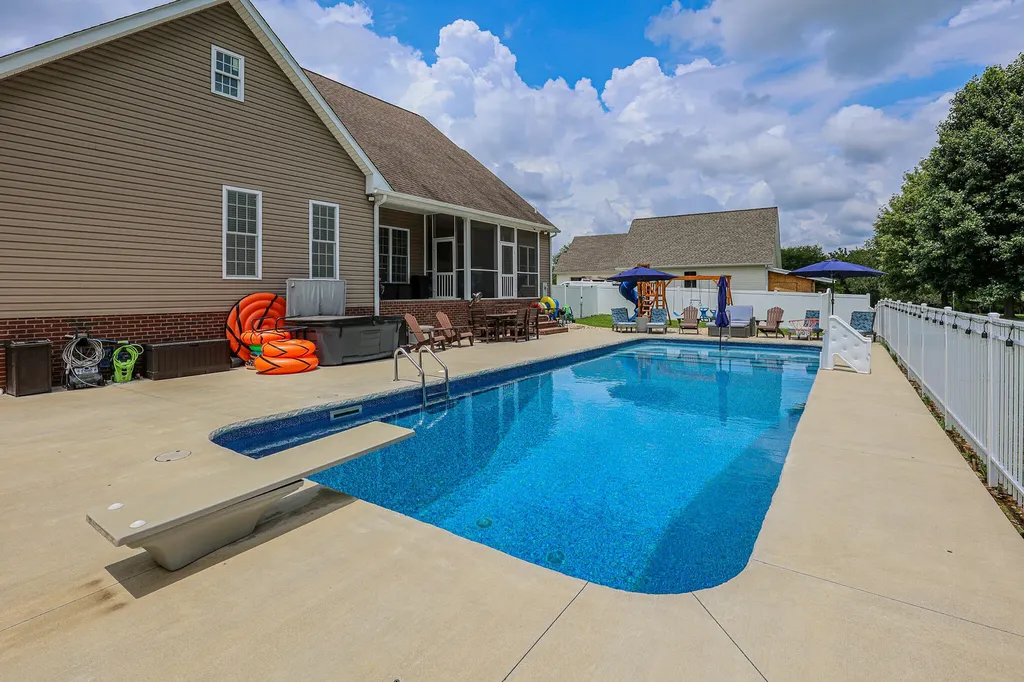 157 Alben Drive Benton KY 42025