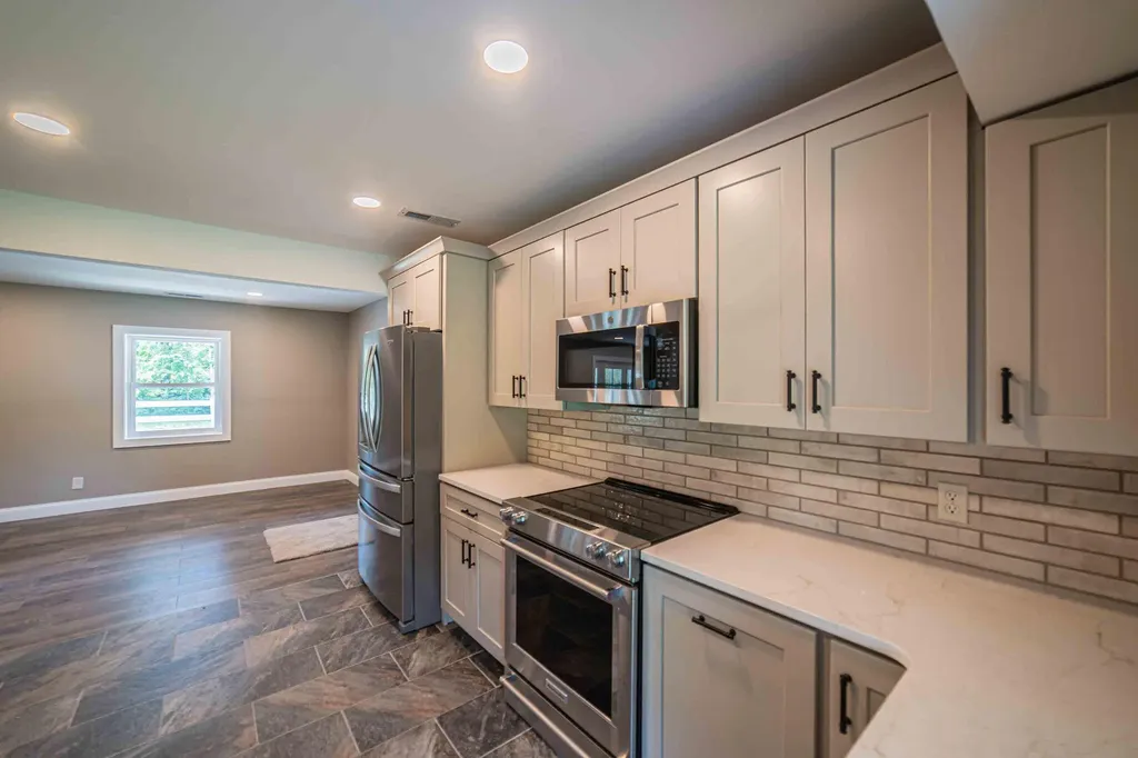 3259 Big Bear Highway Benton KY 42025