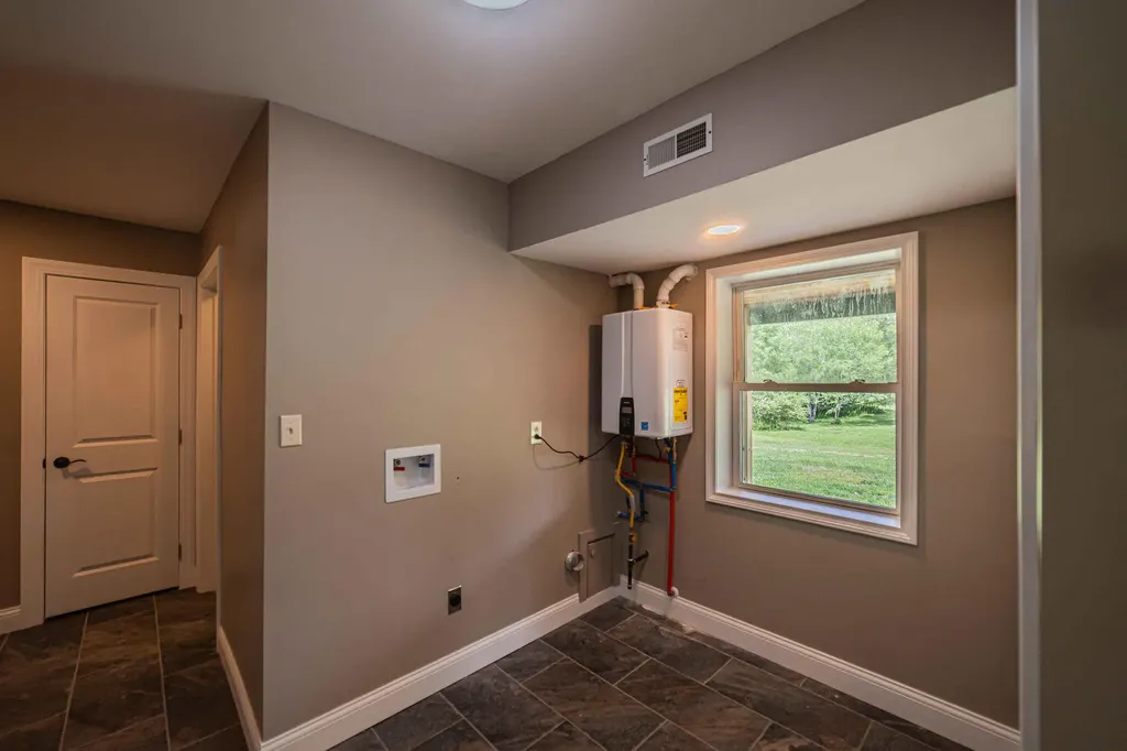 3259 Big Bear Highway Benton KY 42025
