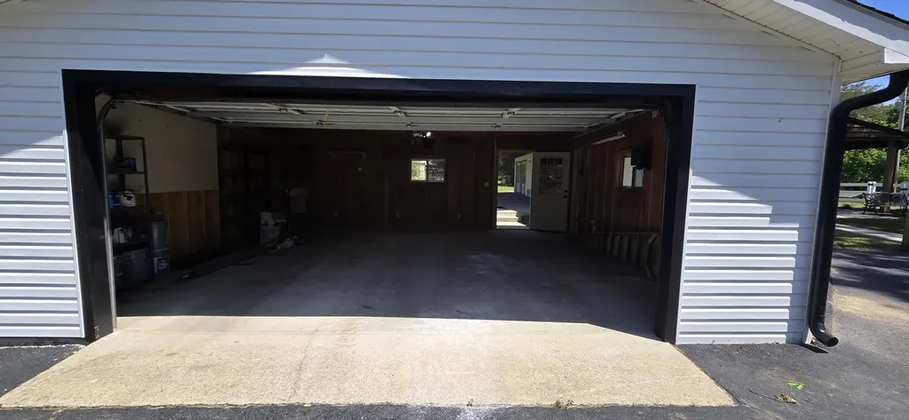 3259 Big Bear Highway Benton KY 42025