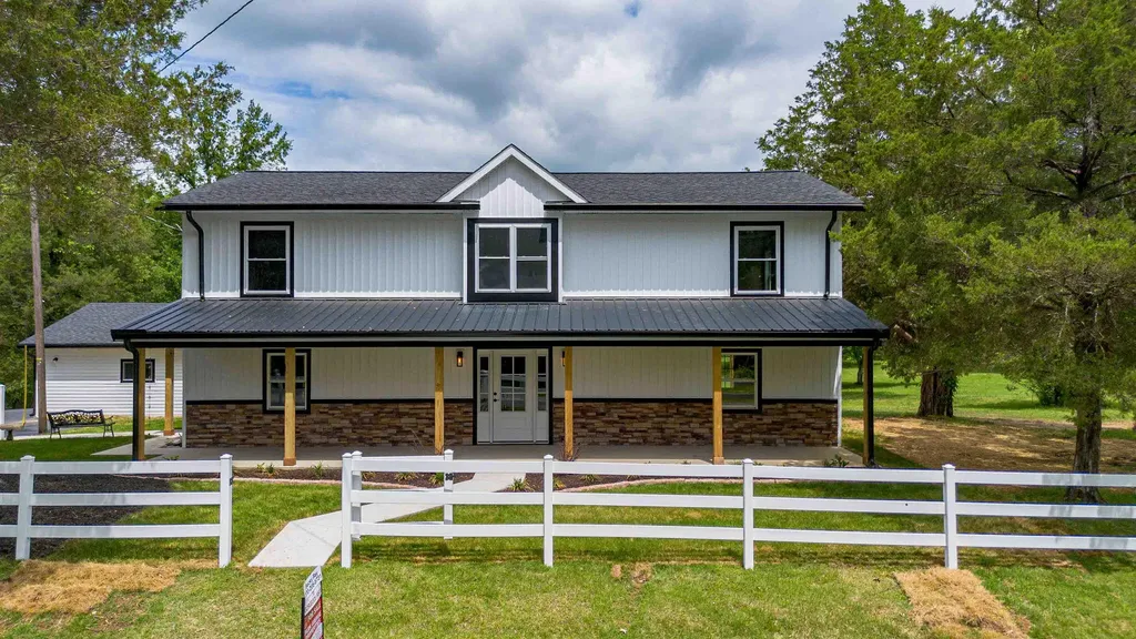 3259 Big Bear Highway Benton KY 42025