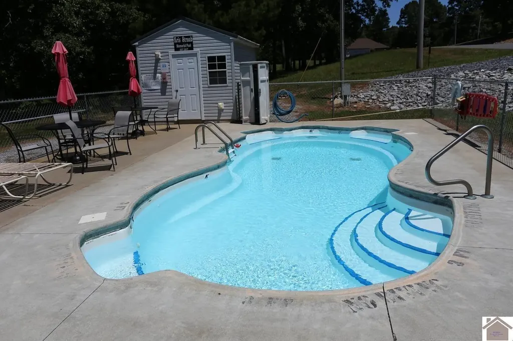15 Harborview Lane Benton KY 42025