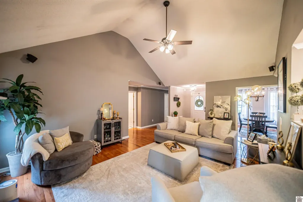 340 Jolee Way Paducah KY 42001