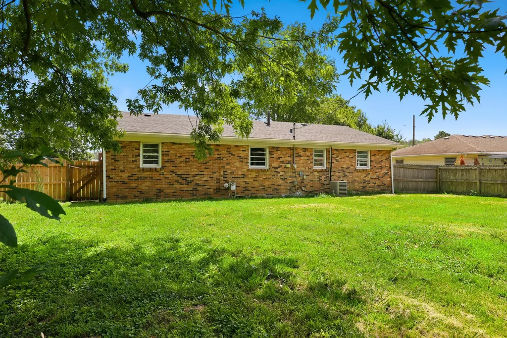 211 Laurel Drive Berea KY 40403