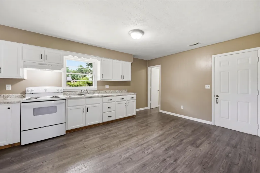211 Laurel Drive Berea KY 40403
