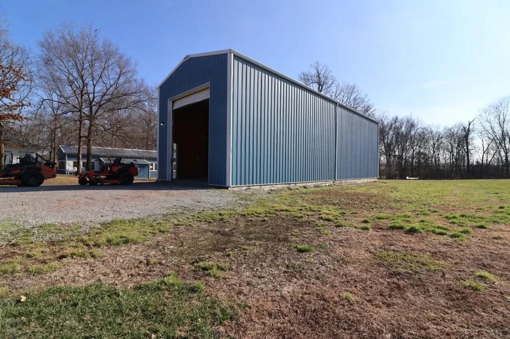 2933 Trace Creek Church Road Mayfield KY 42066