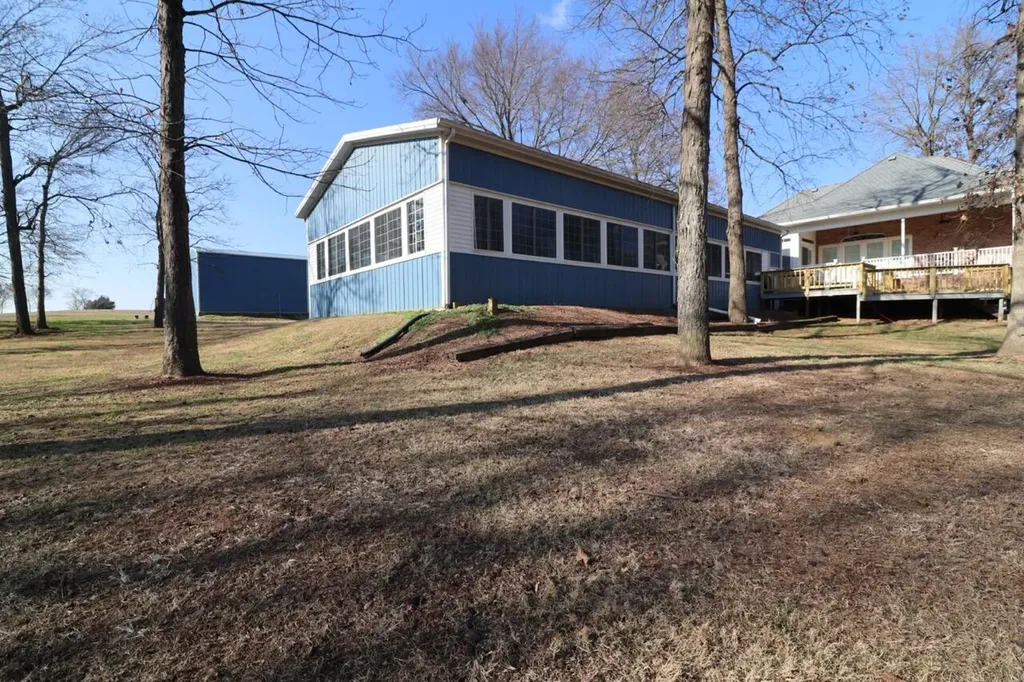 2933 Trace Creek Church Road Mayfield KY 42066