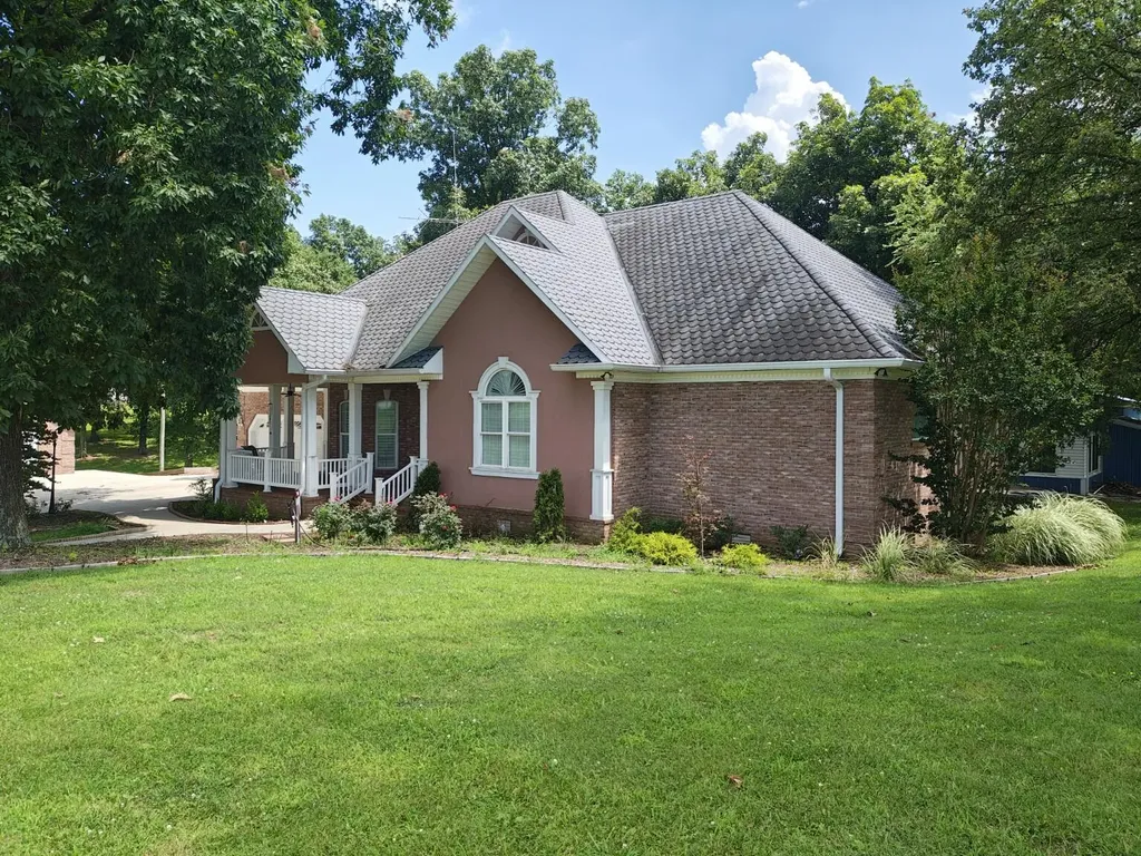 2933 Trace Creek Church Road Mayfield KY 42066