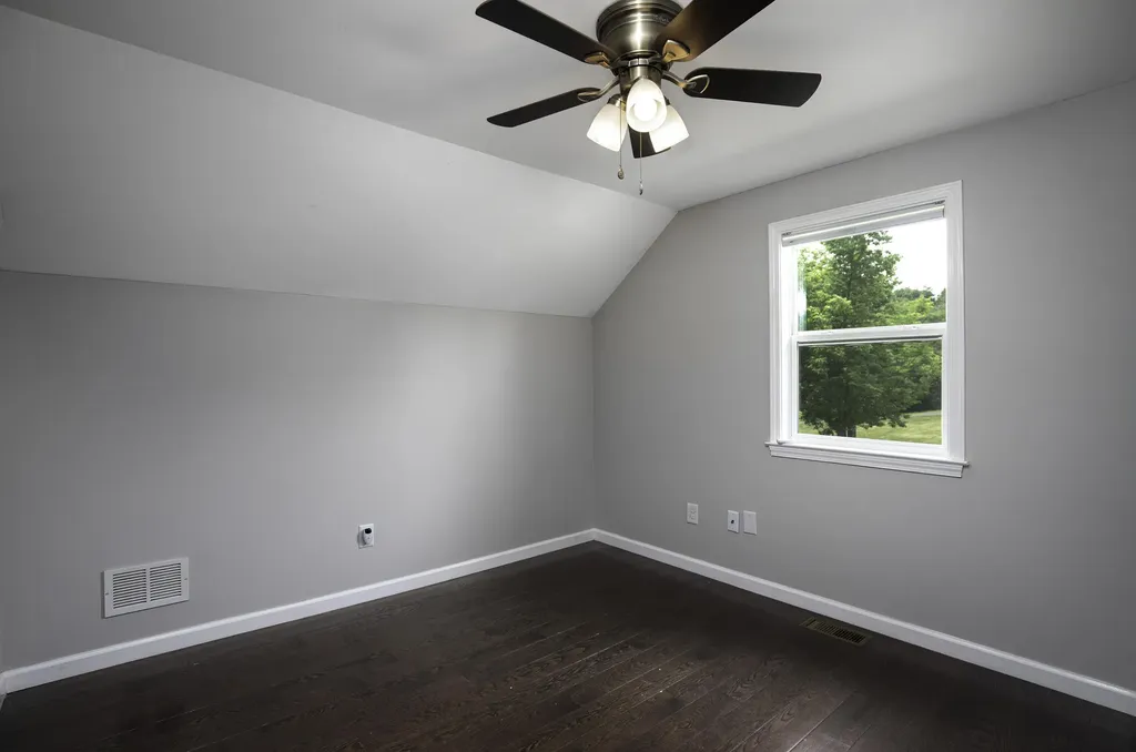 5977 Mount Sterling Road Winchester KY 40391