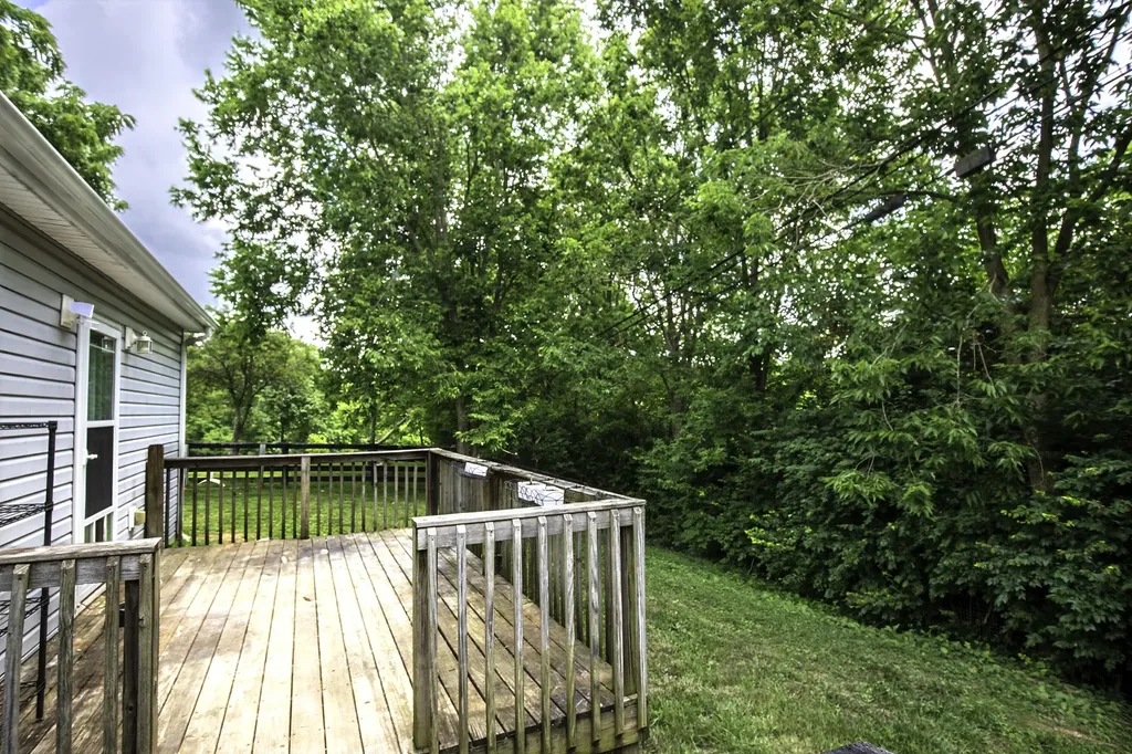 5977 Mount Sterling Road Winchester KY 40391