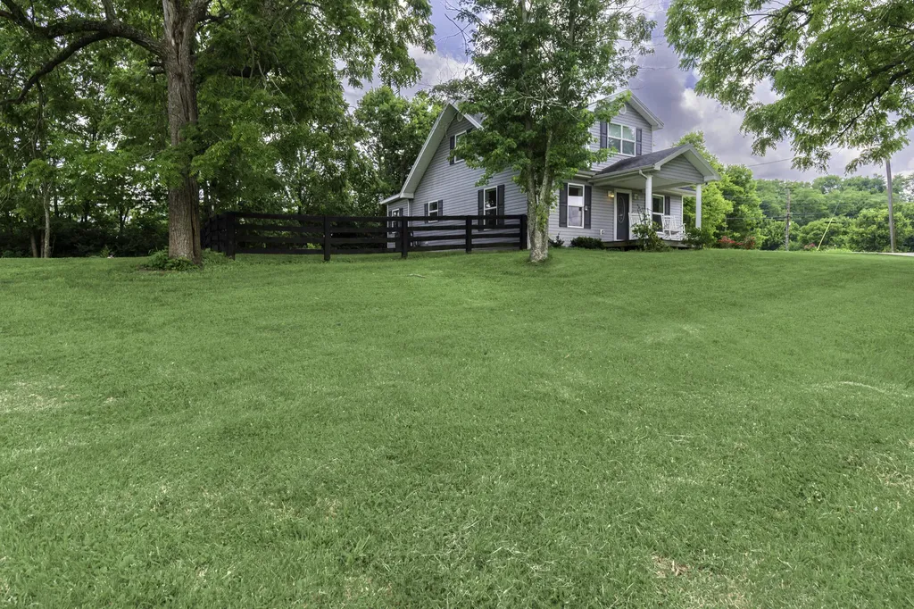 5977 Mount Sterling Road Winchester KY 40391