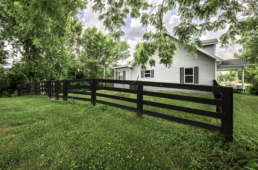 5977 Mount Sterling Road Winchester KY 40391
