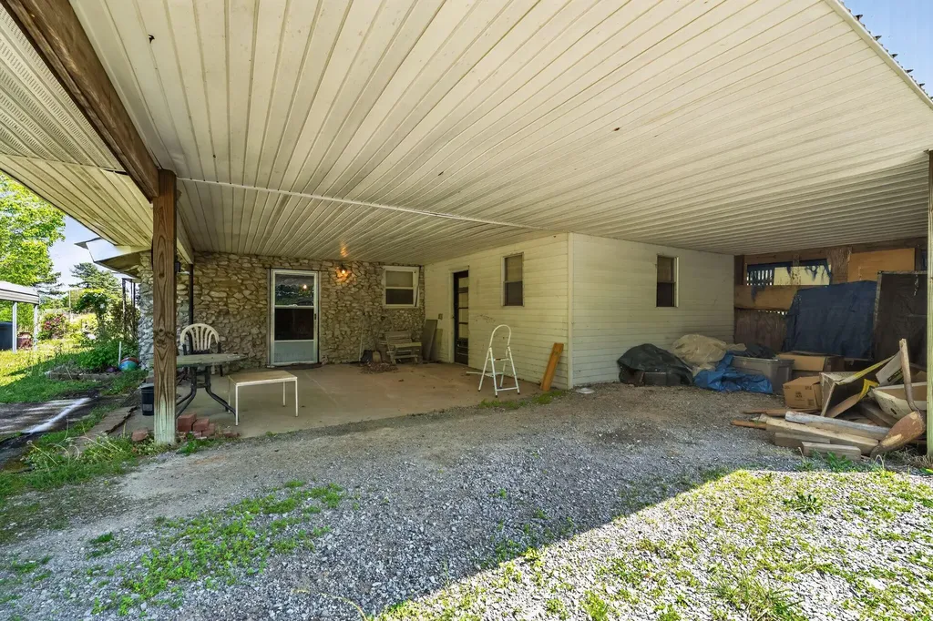 1549 Golo Road Mayfield KY 42066